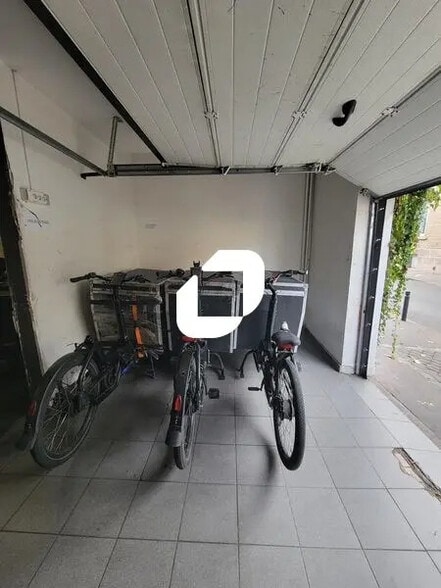 Bureau dans Saint-Ouen-sur-Seine à louer - Photo de l’immeuble – Image 3 sur 10