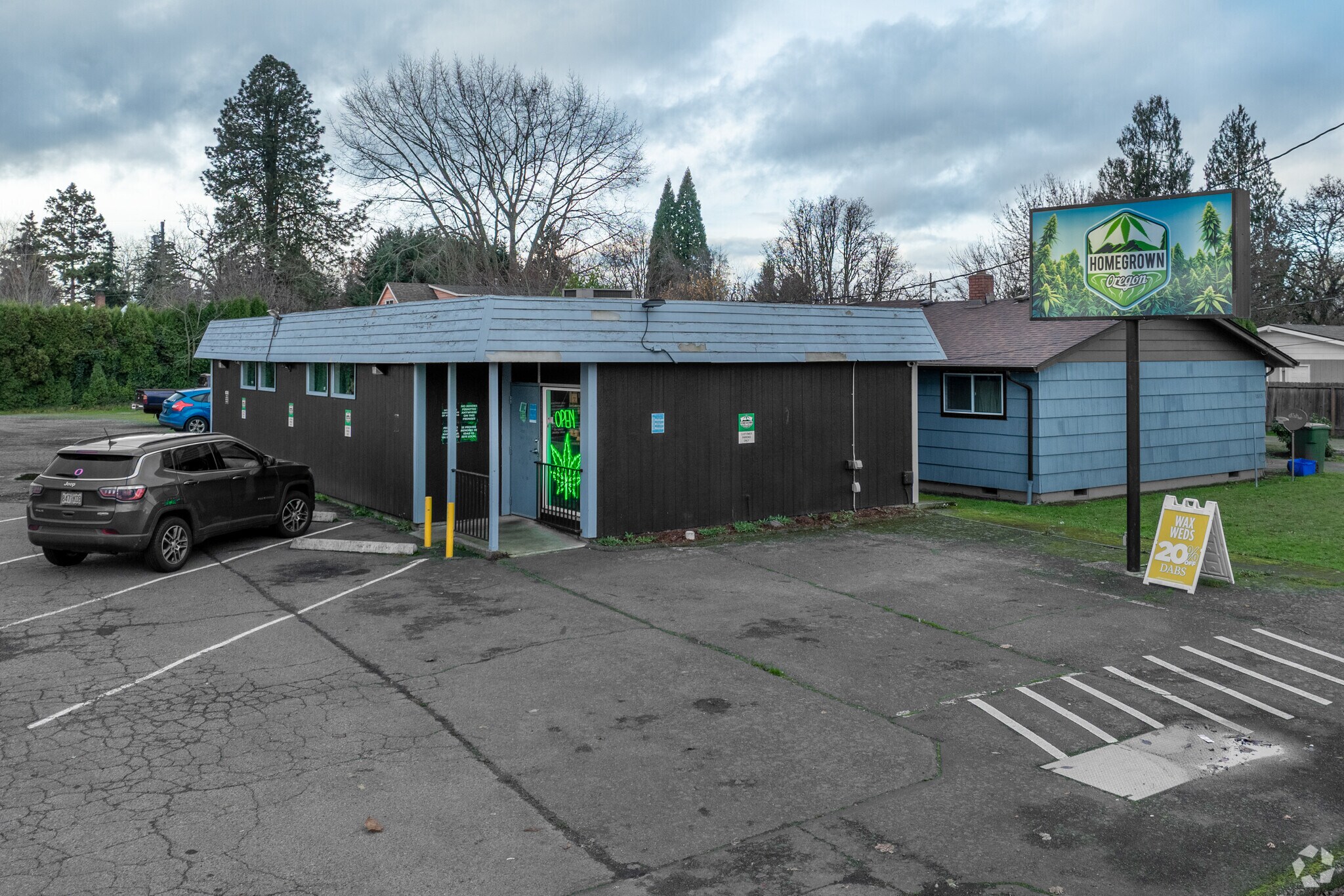 1803 Lansing Ave NE, Salem, OR à vendre Photo principale– Image 1 sur 6
