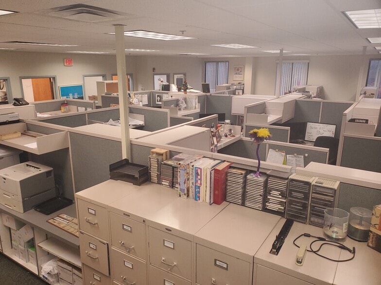 280 N Main St, East Longmeadow, MA à louer - Photo de l’immeuble – Image 1 sur 9