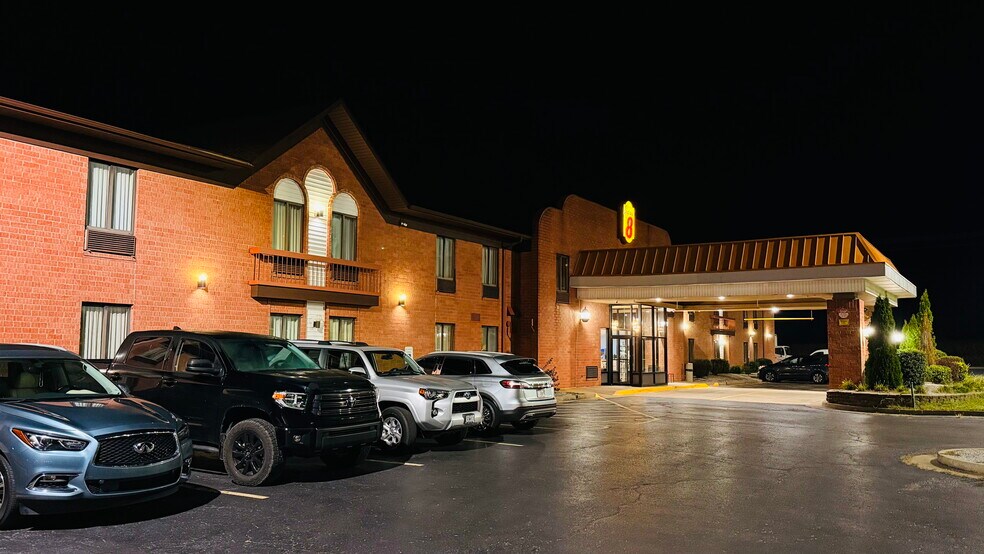 2055 E 5th St, Metropolis, IL à vendre - Photo de l’immeuble – Image 2 sur 12