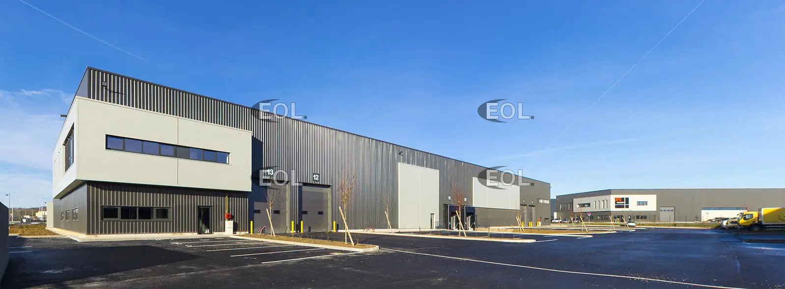 Local d’activités dans Brie-Comte-Robert à louer Photo de l’immeuble– Image 1 sur 6