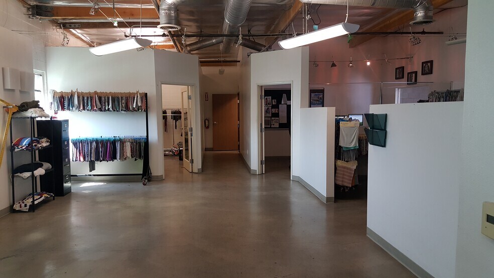 1654 Long Beach Ave, Los Angeles, CA à louer - Photo intérieure – Image 3 sur 12