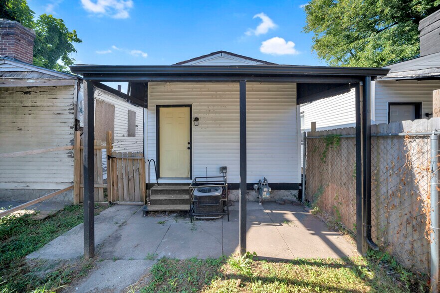 3016 River Park Dr, Louisville, KY à vendre - Photo de l’immeuble – Image 3 sur 20