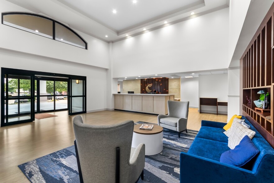 7501 E Ben White Blvd, Austin, TX à vendre - Hall d’entrée – Image 3 sur 20