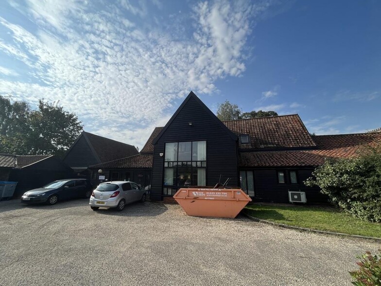 2 Wharfedale Rd, Ipswich à vendre - Photo de l’immeuble – Image 1 sur 11
