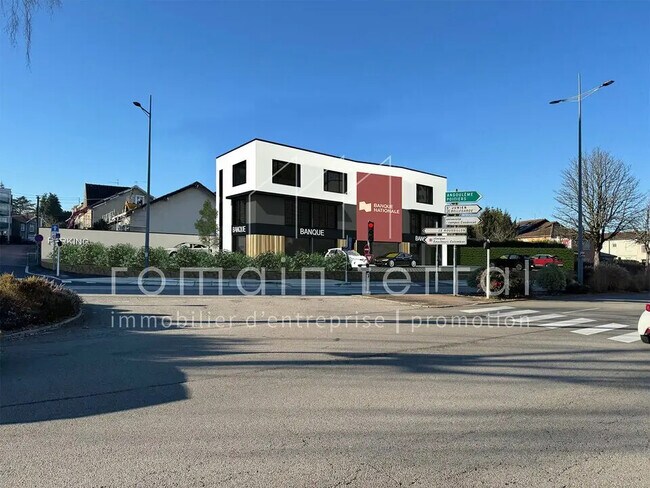 Plus de détails pour 2 Rue Du Gué De Verthamont, Limoges - Local commercial à vendre