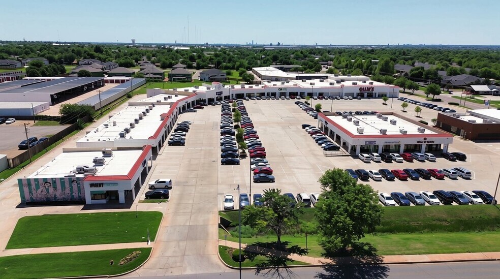 800-828 W Edmond Rd, Edmond, OK à louer - Aérien – Image 3 sur 7