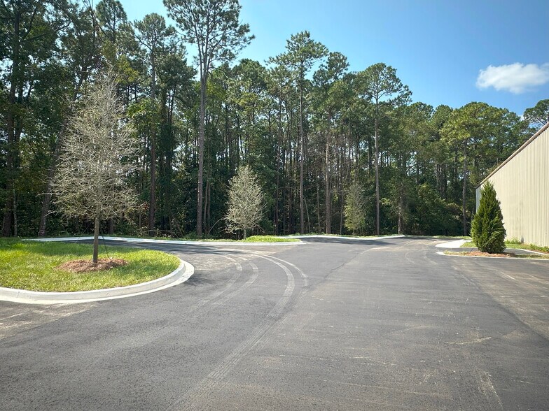 7660 Gainesville Ave, Jacksonville, FL à louer - Photo de l’immeuble – Image 2 sur 13