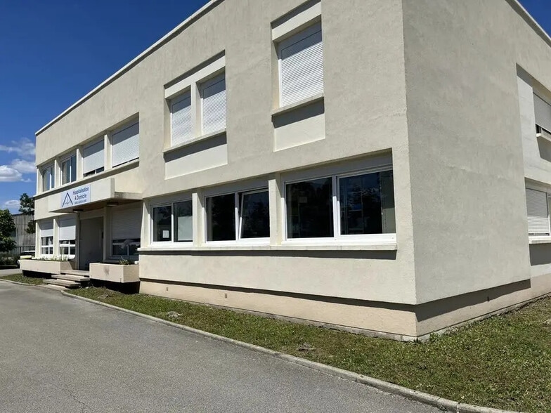 Local d'activités dans Crissey à vendre - Photo de l’immeuble – Image 3 sur 6