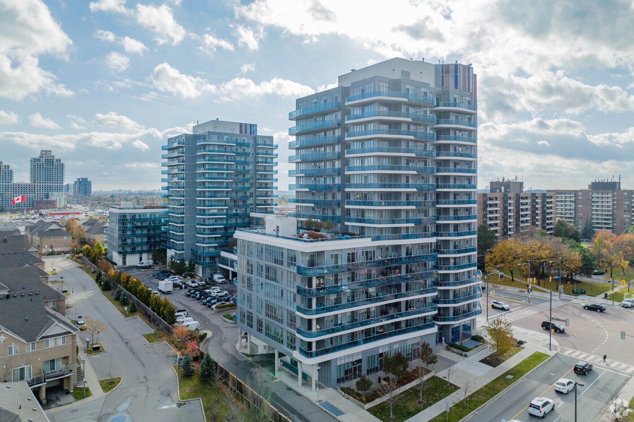 9471 Yonge St, Richmond Hill, ON à louer Photo principale– Image 1 sur 12