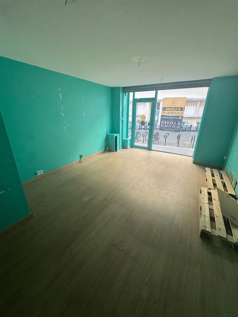 Local commercial dans Paris à louer Photo intérieure– Image 1 sur 4