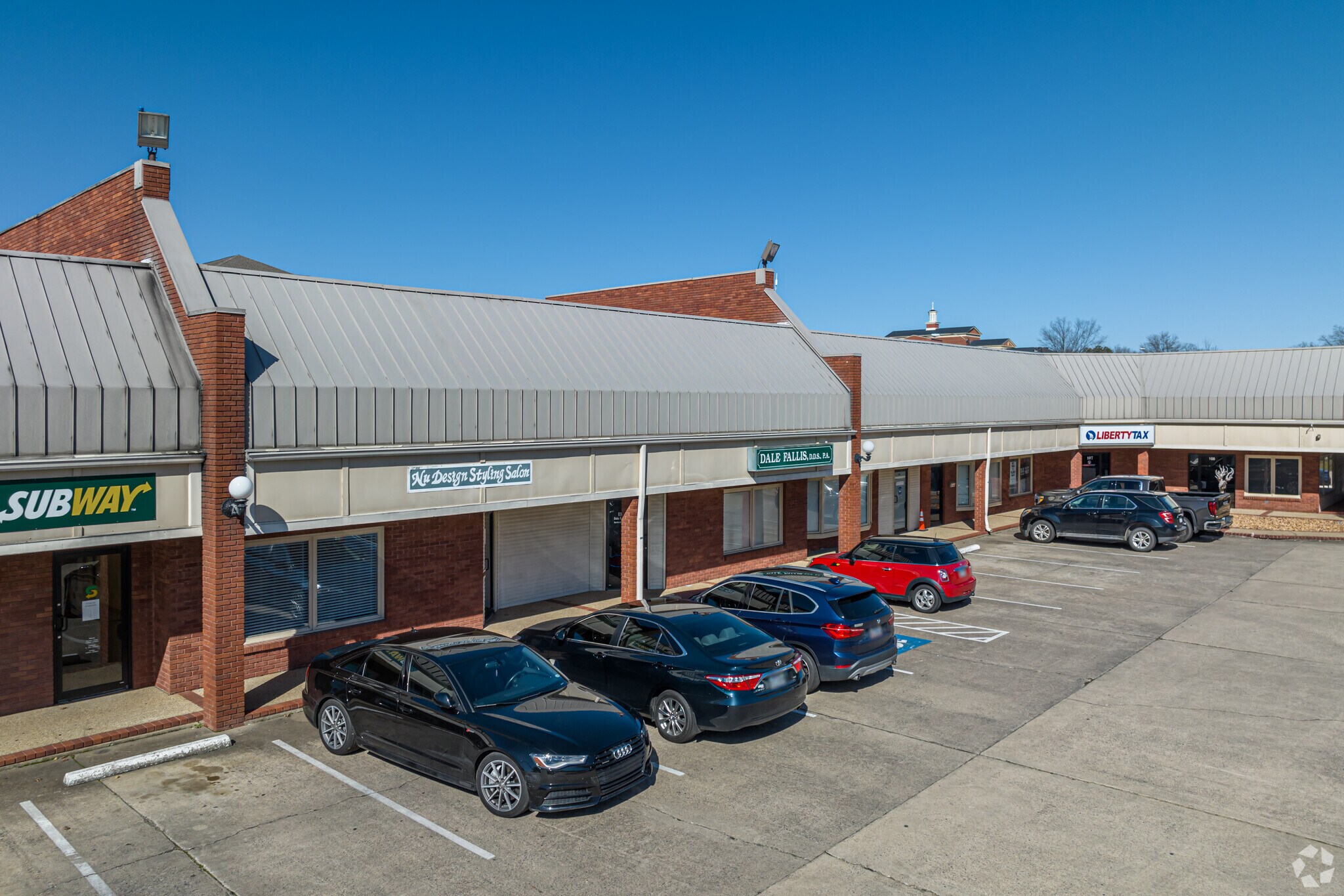 10500 W Markham St, Little Rock, AR à louer Photo principale– Image 1 sur 6