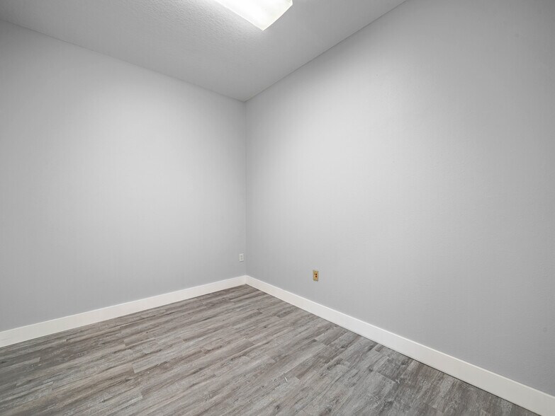 1435 Dunn Ave, Daytona Beach, FL à louer - Photo de l’immeuble – Image 2 sur 12