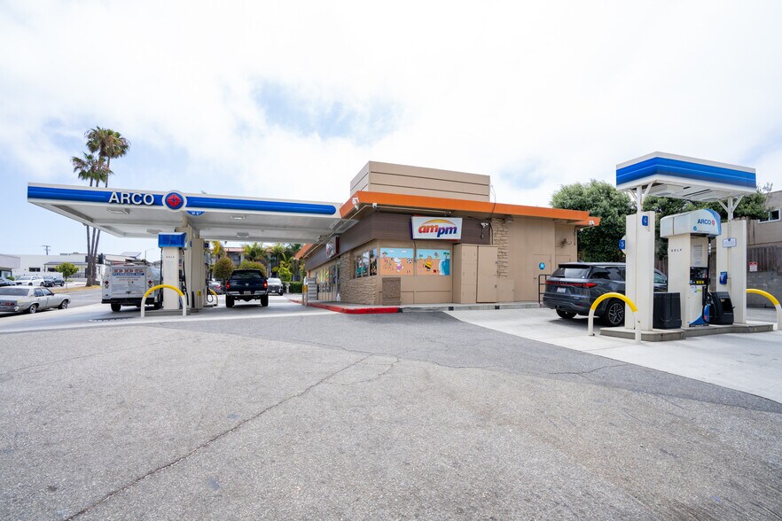 1002 Manhattan Beach Blvd, Manhattan Beach, CA à vendre - Photo de l’immeuble – Image 3 sur 9