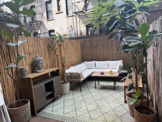 Plus de détails pour 133 Christopher St, New York, NY - Coworking à louer