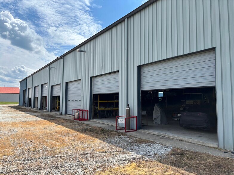 1095 Development Dr, Tipton, IN à vendre - Photo de l’immeuble – Image 3 sur 17