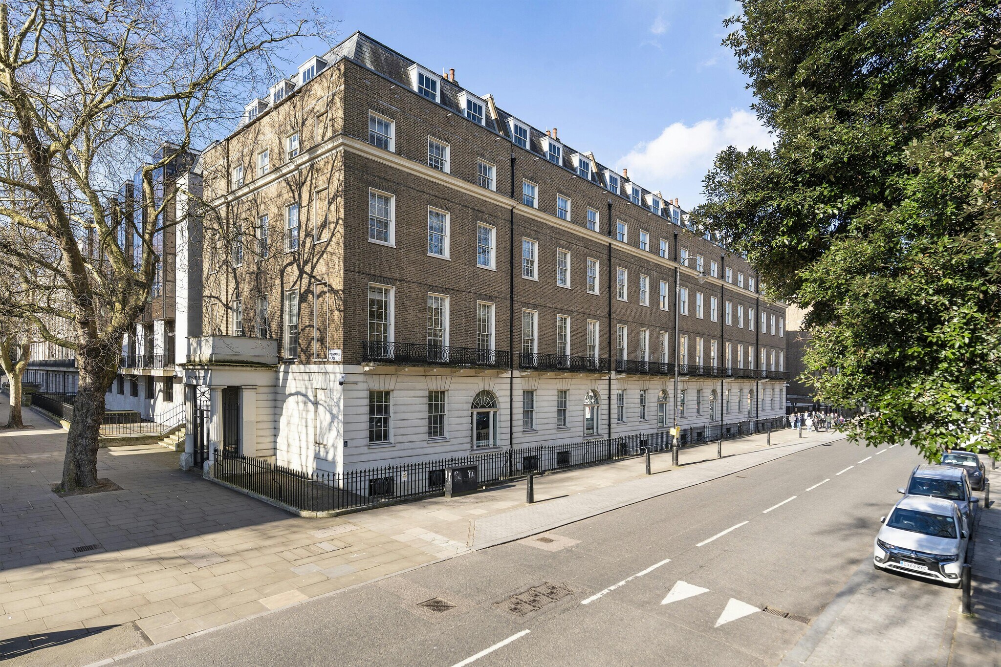 32 Russell Sq, Londres à louer Photo de l’immeuble– Image 1 sur 5