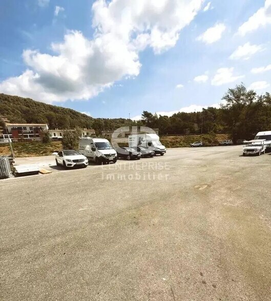 Industriel/Logistique dans Contes à louer - Photo de l’immeuble – Image 3 sur 7