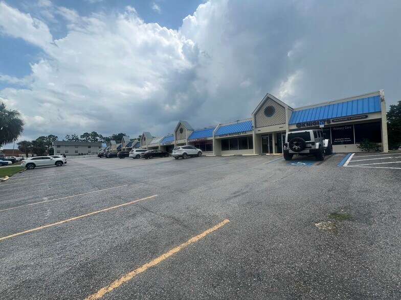 38184 Medical Center Ave, Zephyrhills, FL à louer - Photo de l’immeuble – Image 2 sur 13