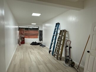 Plus de détails pour 11462 Merrick Blvd, Jamaica, NY - Local commercial à louer