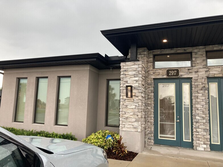 2911 Pearson James Pl, Lutz, FL à louer - Photo de l’immeuble – Image 3 sur 10