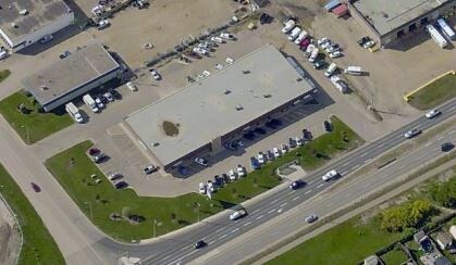 431 MacKenzie Blvd, Wood Buffalo, AB à louer - Photo de l’immeuble – Image 2 sur 3