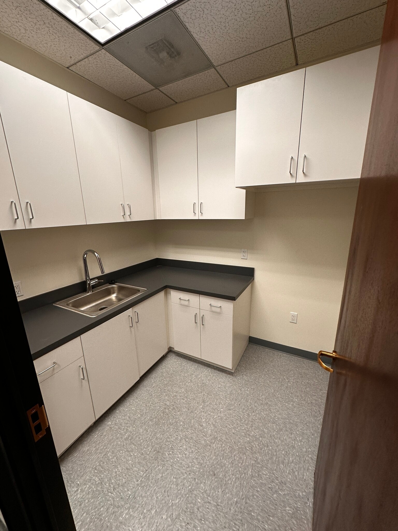 835 Wilshire Blvd, Los Angeles, CA à louer Photo intérieure– Image 1 sur 6