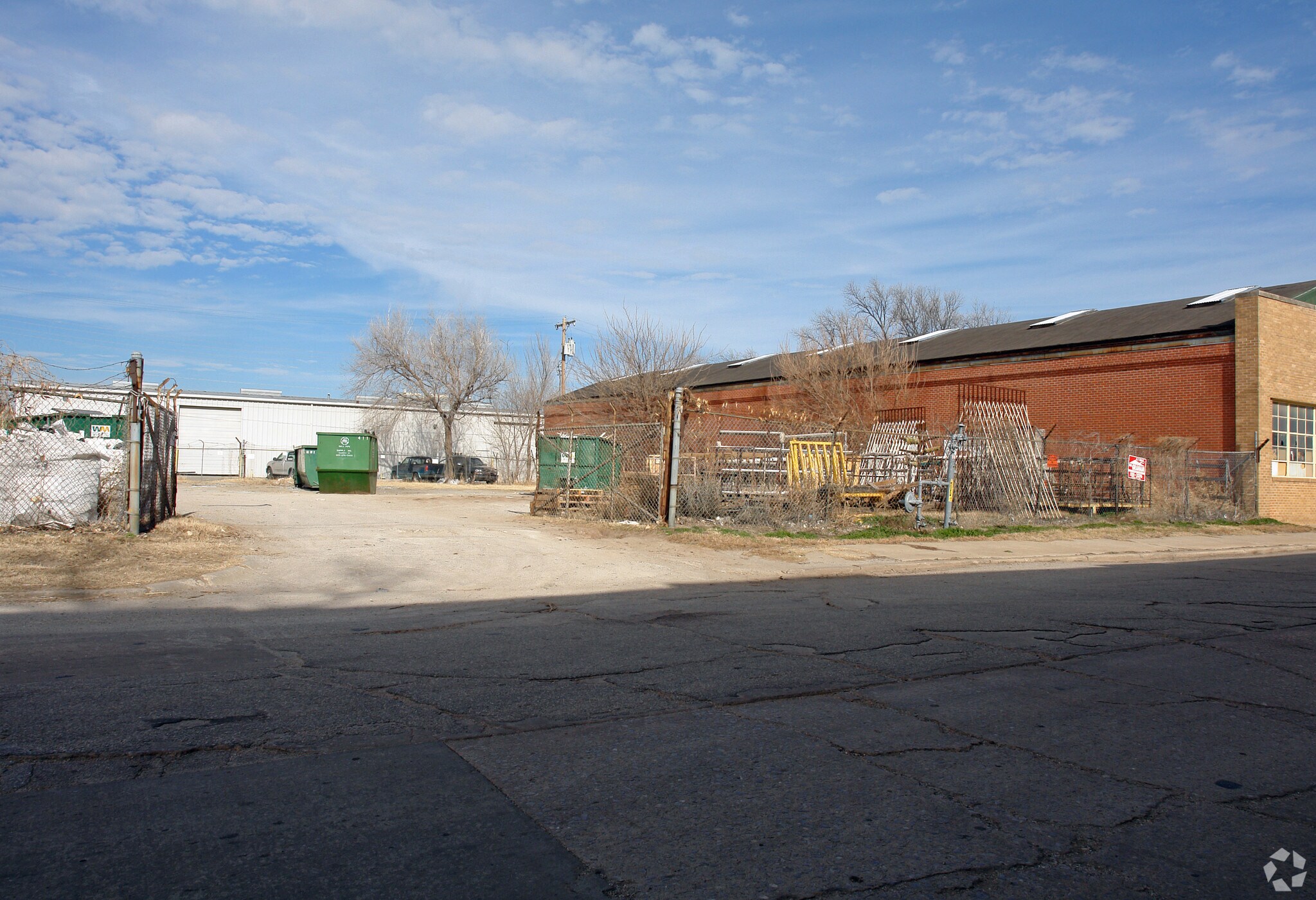 1139 NW 4th St, Oklahoma City, OK à louer Photo principale– Image 1 sur 7