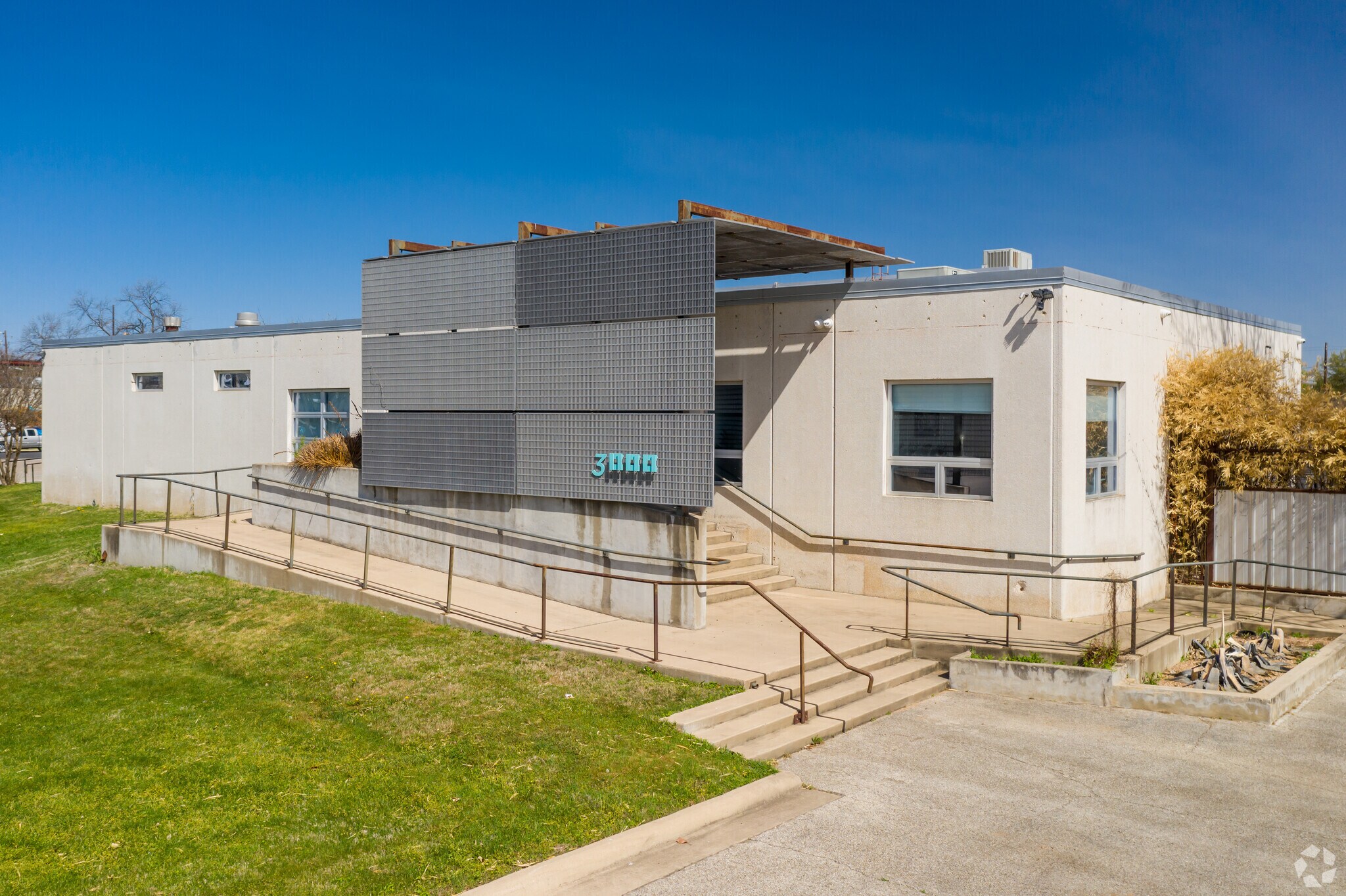 3000 E Cesar Chavez St, Austin, TX à louer Photo principale– Image 1 sur 52