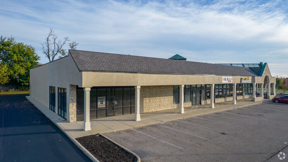 1126 W Henderson Rd, Columbus, OH à vendre - Photo de l’immeuble – Image 3 sur 11