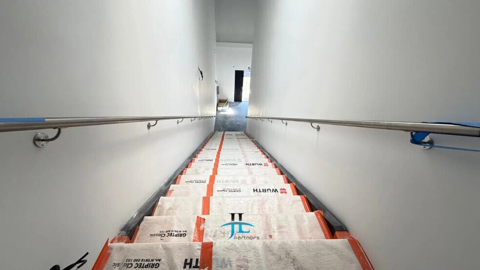 Bureau dans Marmande à louer - Photo de l’immeuble – Image 1 sur 6