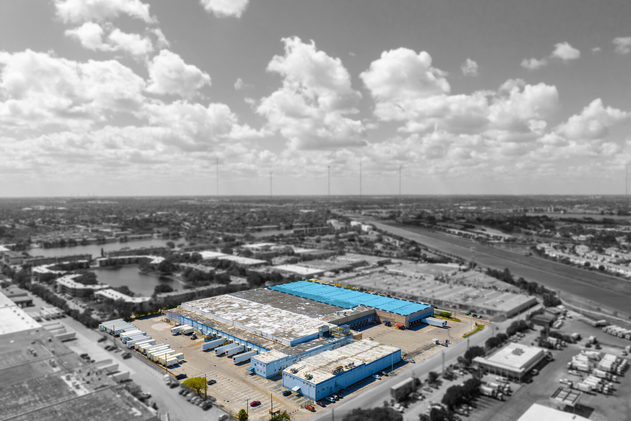 18770 NE 6th Ave, Miami, FL à louer Aérien– Image 1 sur 3