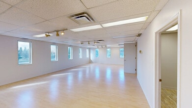 9919 Fairmount Dr SE, Calgary, AB à louer Photo intérieure– Image 2 sur 9