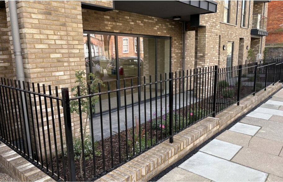 77 Holland Rd, Hove à louer - Photo de l’immeuble – Image 3 sur 7