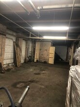 2106 S Kedzie Ave, Chicago, IL à louer Photo intérieure– Image 2 sur 2