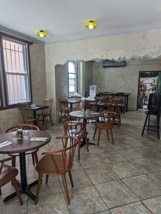 Plus de détails pour 3310 28th Ave, Astoria, NY - Local commercial à louer