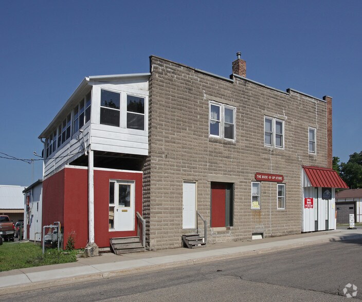 105 W Minnesota St, Le Center, MN à louer - Photo de l’immeuble – Image 2 sur 9