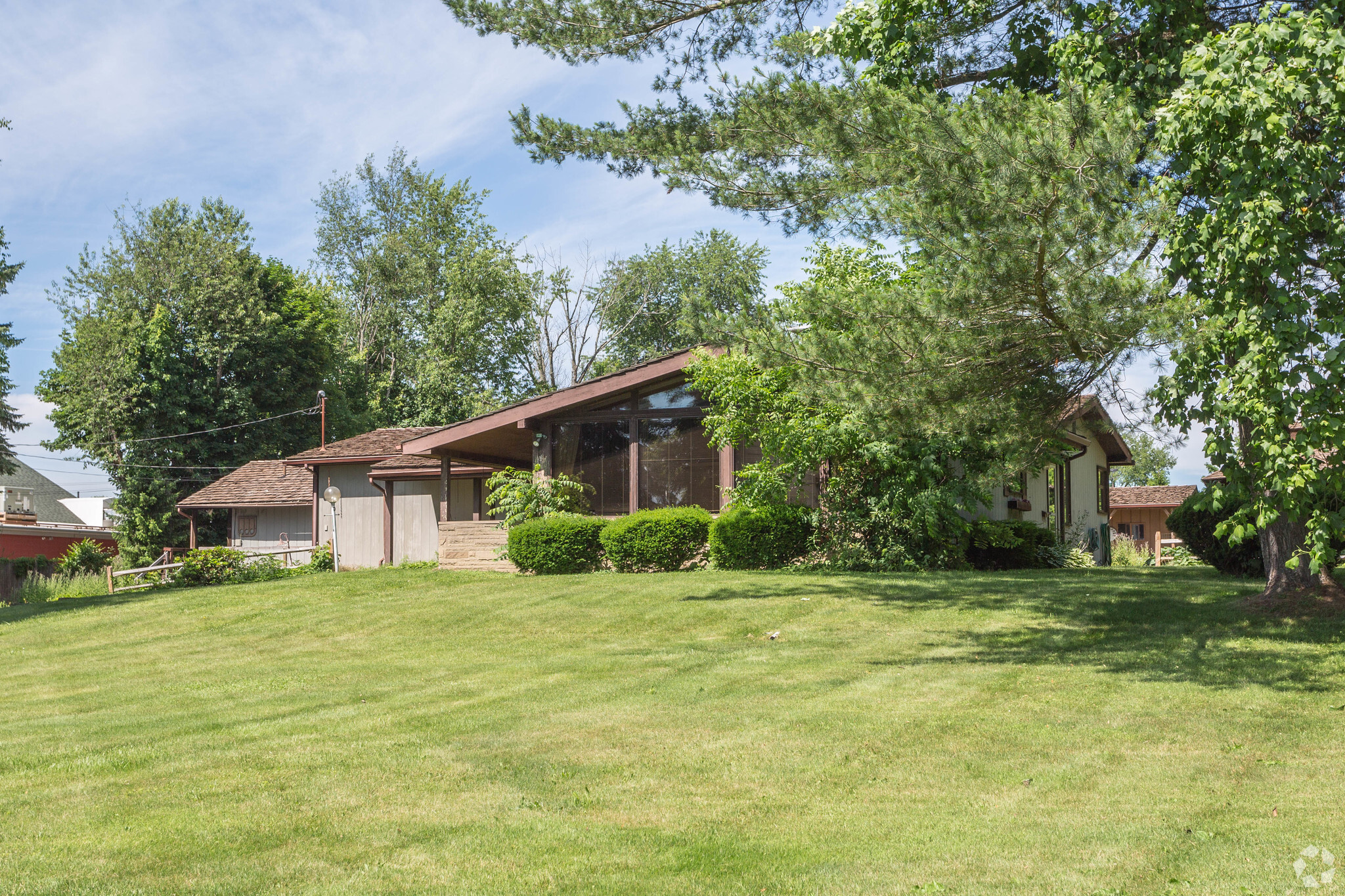 1034 Ghent Rd, Akron, OH à vendre Photo principale– Image 1 sur 13