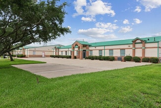 Plus de détails pour 451 Landing Blvd, League City, TX - Bureau à vendre