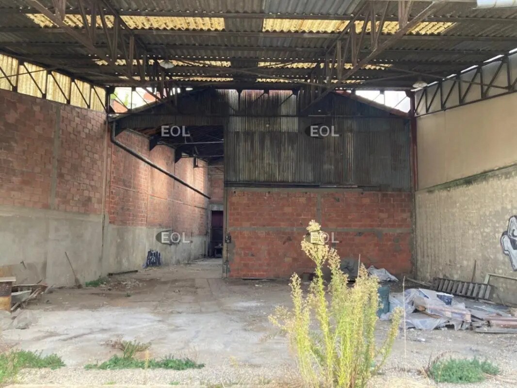 Industriel/Logistique dans Saint-Maur-des-Fossés à louer Photo de l’immeuble– Image 1 sur 8