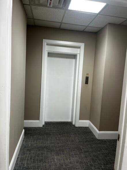 720-748 Morris Tpke, Short Hills, NJ à louer - Photo de l’immeuble – Image 2 sur 16