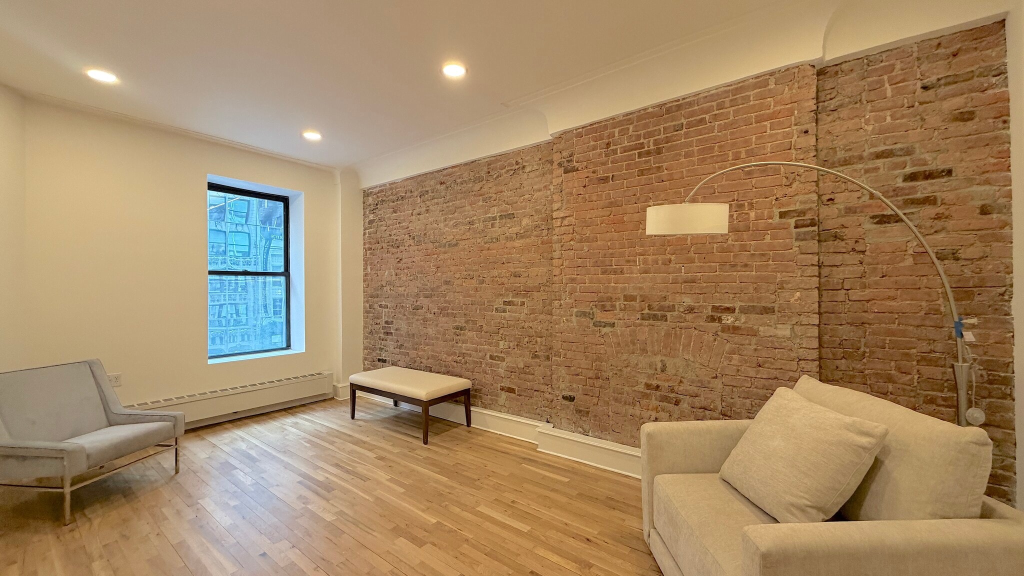 16 E 41st St, New York, NY à louer Photo intérieure– Image 1 sur 6