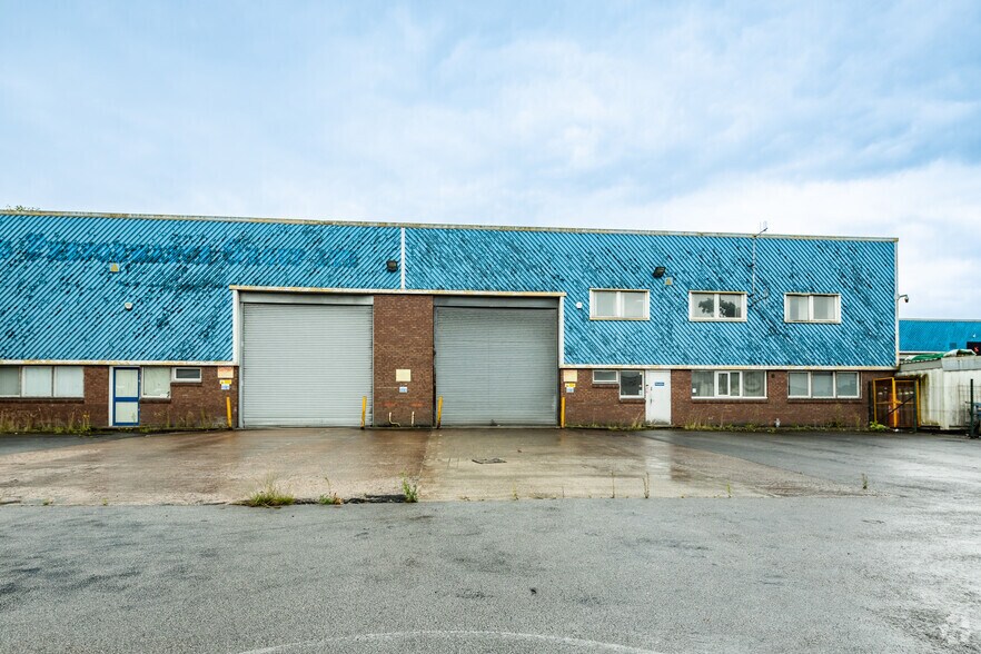 Hutton St, Blackburn à louer - Photo de l’immeuble – Image 3 sur 5