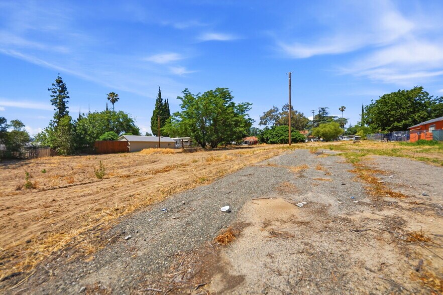 North Woodland Ave, Banning, CA à vendre - Photo de l’immeuble – Image 1 sur 3