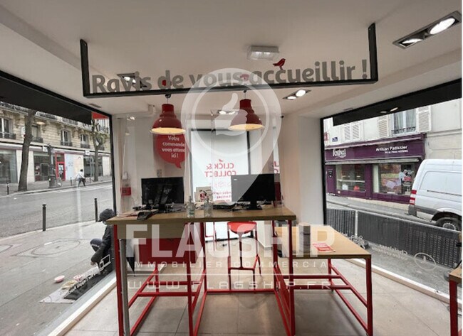 Plus de détails pour Local commercial à louer