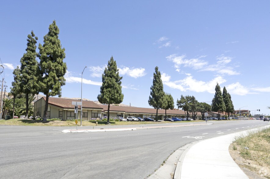 44800-44998 Osgood Rd, Fremont, CA à louer - Photo de l’immeuble – Image 1 sur 6
