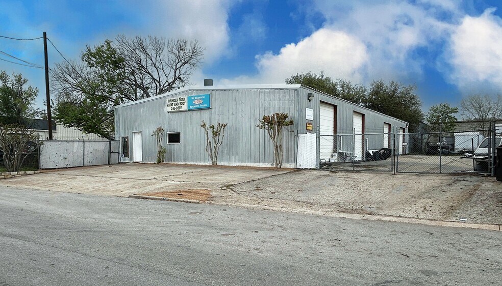 901 Brandi Ln, Round Rock, TX à louer - Photo de l’immeuble – Image 1 sur 3
