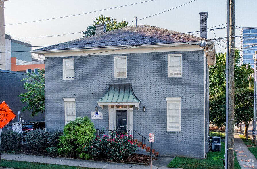 327 W Morgan St, Raleigh, NC à louer - Photo de l’immeuble – Image 1 sur 13