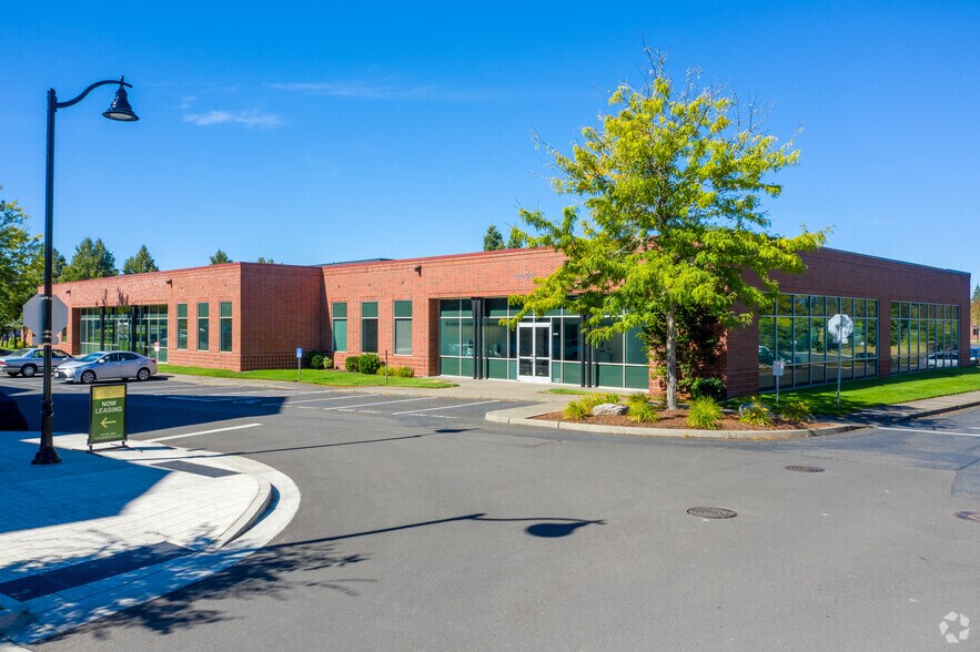 9025 NE Von Neumann Dr, Beaverton, OR à vendre - Photo de l’immeuble – Image 2 sur 3