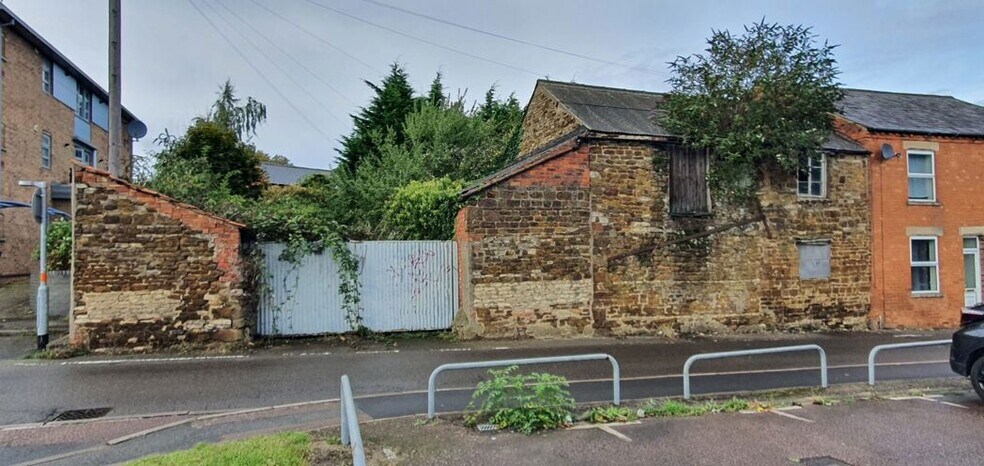 26 Jacksons Ln, Wellingborough à vendre - Photo principale – Image 1 sur 2